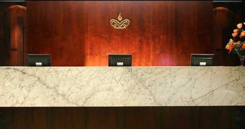 Majestic Palace Hotel Florianópolis Eksteriør billede The front desk at the Crown Towers